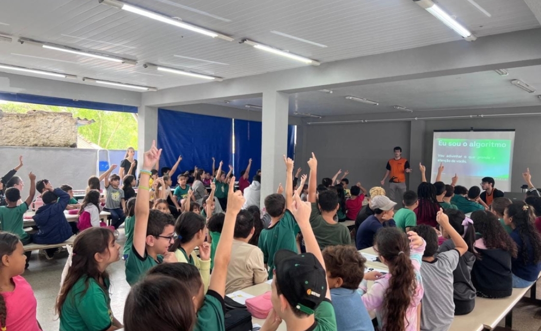 Projeto IbiPower leva educação digital a estudantes da rede municipal