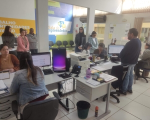 20250730-acolhimento-e-atendimento-de-pessoas-com-deficiencia-no-servico-publico-municipal-de-ibipora-18.jpg