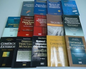 3199b5fec35c1aed735fe6aae50b197f.jpg