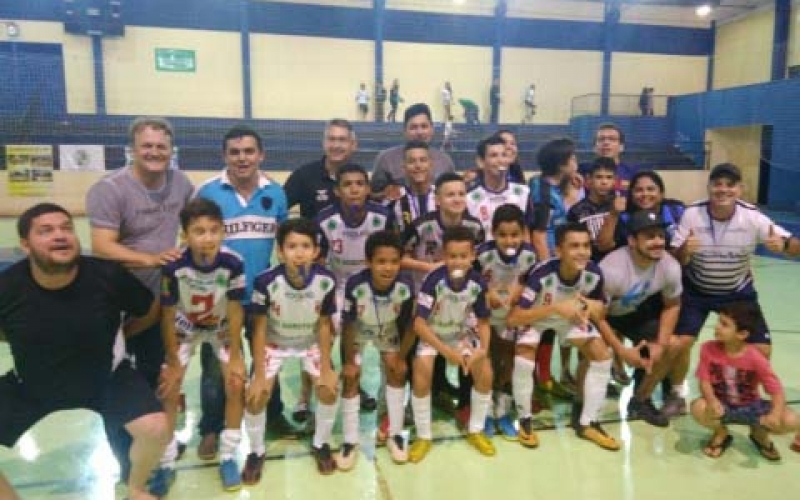Ibiporã Futsal é campeã da Chave prata da 1ª Divisão da Liga Metropolitana de Futsal