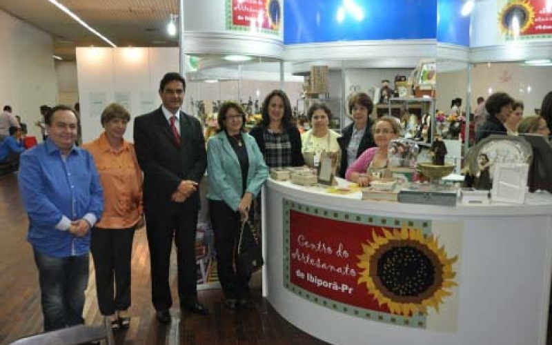Artesanato de Ibiporã (TOP 100) na Feira Internacional de Design