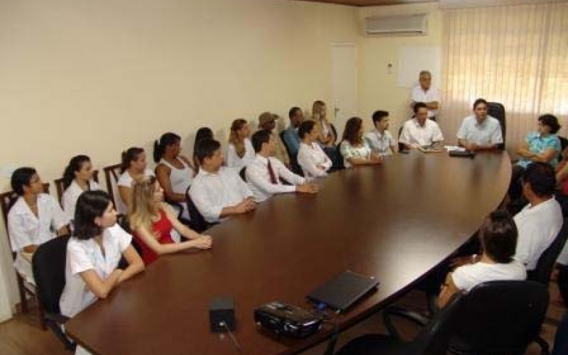 Prefeito nomeia 55 novos servidores