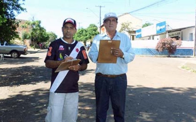 Prefeito e Associação de Moradores reivindicam melhorias à Copel