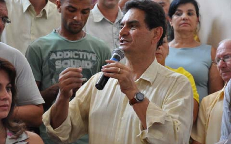 Reeleito, prefeito fala sobre as prioridades até 2016