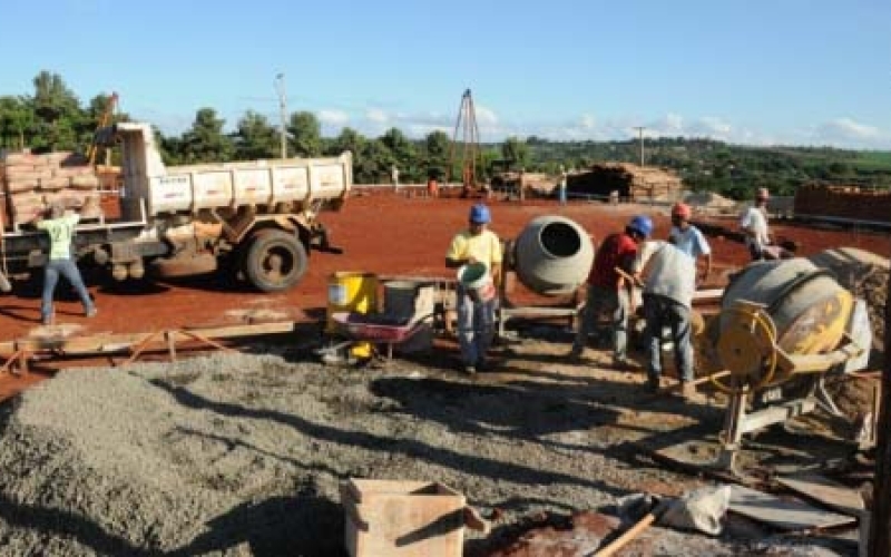 Está em construção CMEI do Jardim Malibu