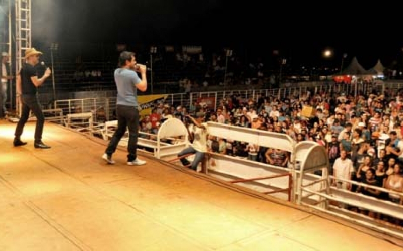 Festa do peão agitou a cidade
