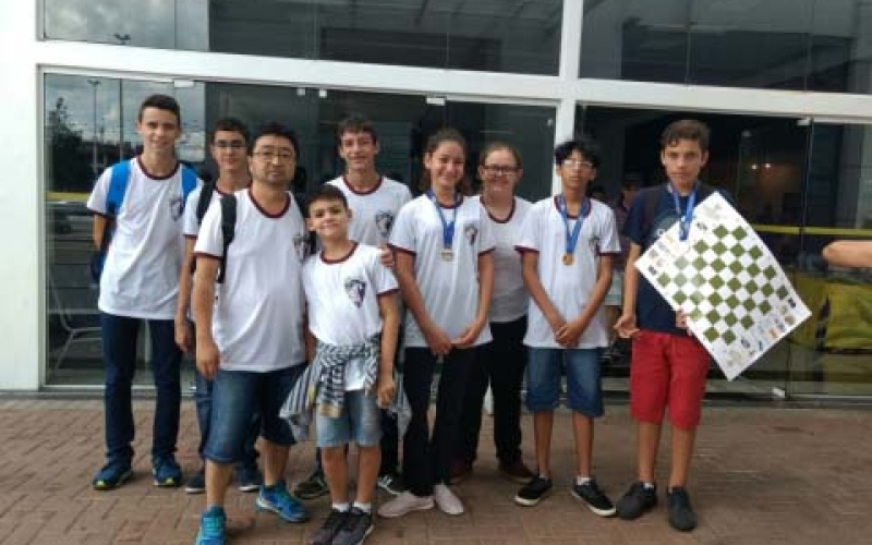 Ibiporã conquista bons resultados no xadrez e mountain bike