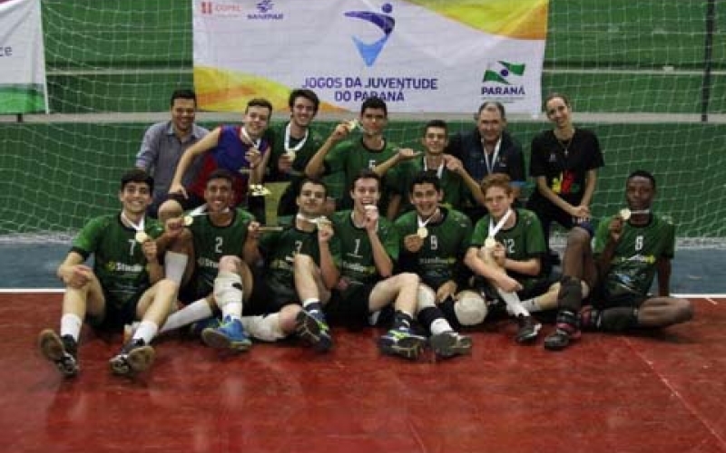 Vôlei masculino é ouro na fase regional do JOJUPs