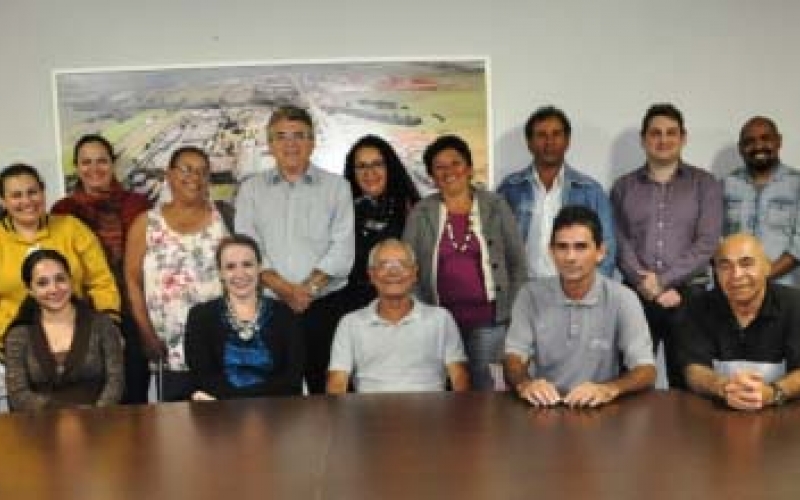 Empossada mesa executiva do Conselho Municipal de Saúde