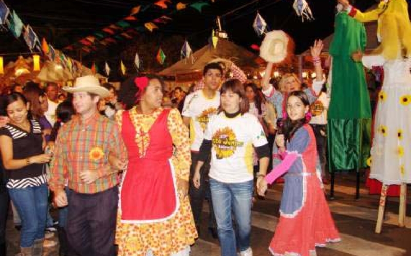 Venha para a Festa Junina!