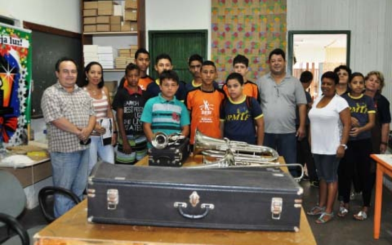 Alunos da Escola de Formação passam a ter aulas de musicalização
