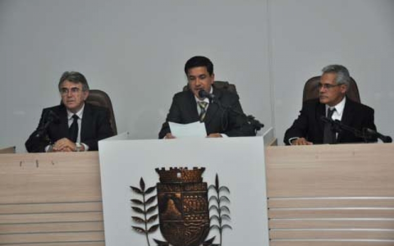 João Coloniezi participa de abertura do ano legislativo