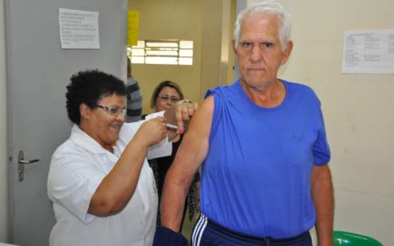 Ibiporã atinge meta de vacinação contra a gripe