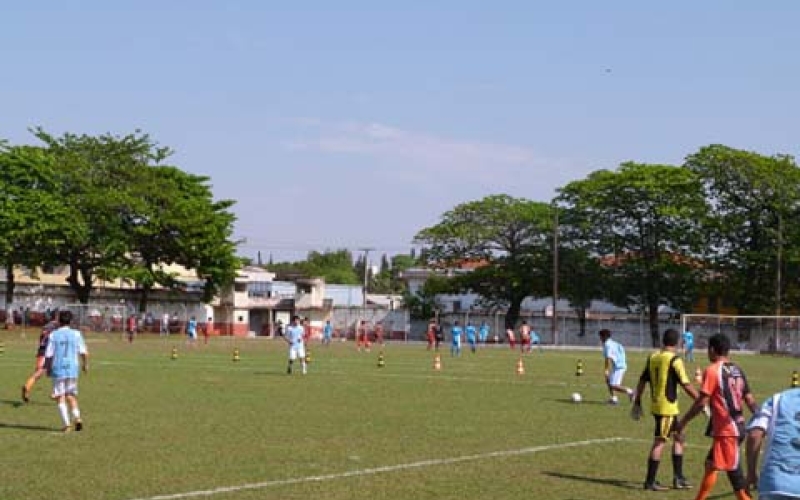Campeonato Municipal de Futebol Suíço 2013 tem recorde de inscritos
