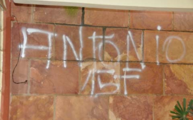 Ceforma e Museu do Café são alvos de vandalismo