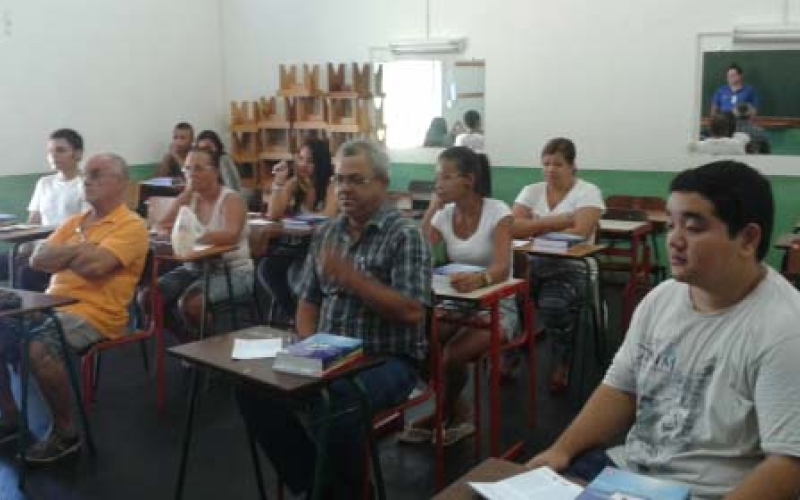 Secretaria do Trabalho inicia novas turmas de operador de computador