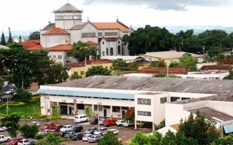 Feriado da Padroeira do Brasil altera expediente de serviços municipais