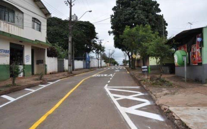Administração Municipal intensifica sinalização perto de escolas