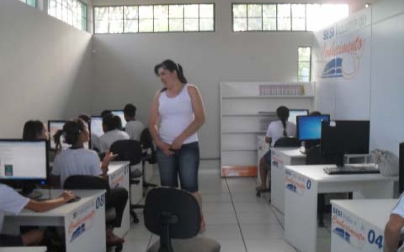 Escola Castelo Branco visita Indústria do Conhecimento 