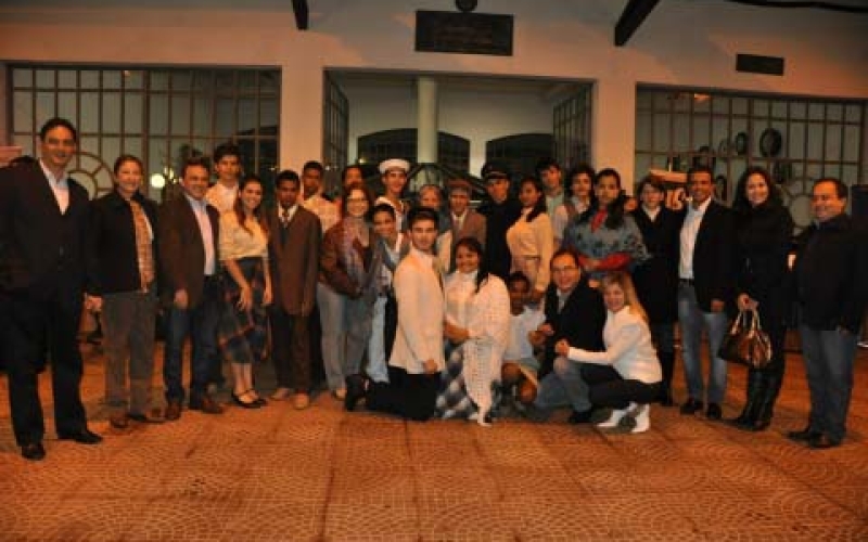Musical encanta na abertura da Semana do Café, no Museu Histórico de Londrina