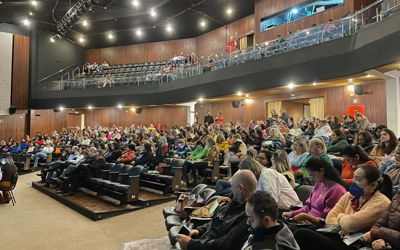 II Semana Pedagógica reuniu cerca de 700 professores e oportunizou momentos de reflexão e debate 