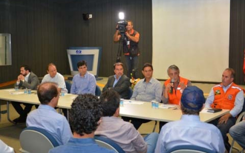 José Maria discute com ministro recuperação de estragos causados pelas chuvas