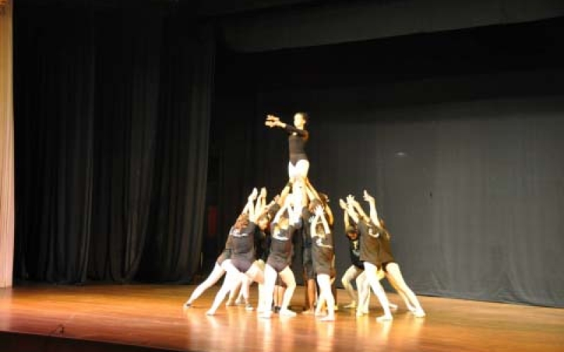 Ballet da Fundação Cultural ensaia nova coreografia
