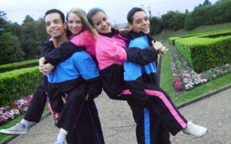 Bailarinos aprovados no Guaíra precisam de patrocinadores