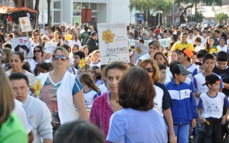 Passeatas marcam “Dia de Combate ao Abuso e à Exploração Sexual de Crianças e Adolescentes” em Ibiporã