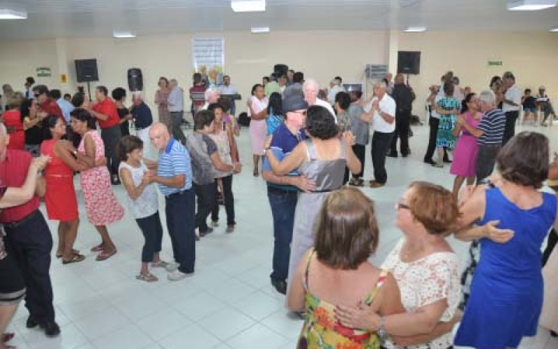 CCI promove baile de Carnaval