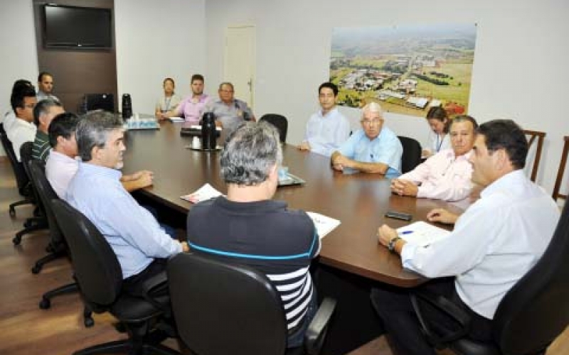 Administração Municipal promove encontro com contadores
