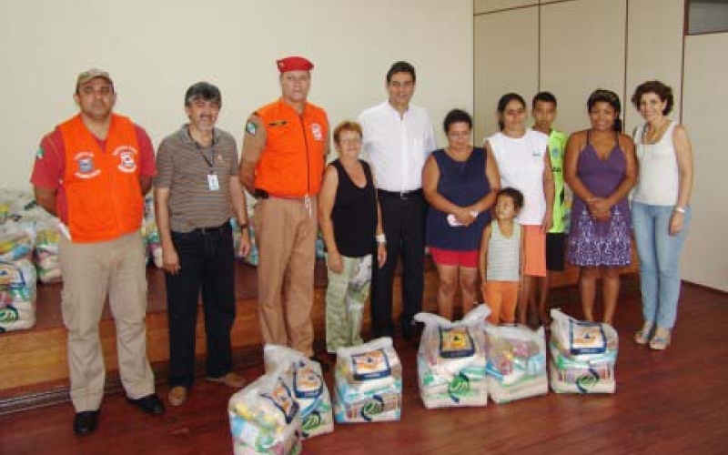 Cestas para os atingidos pelos vendavais