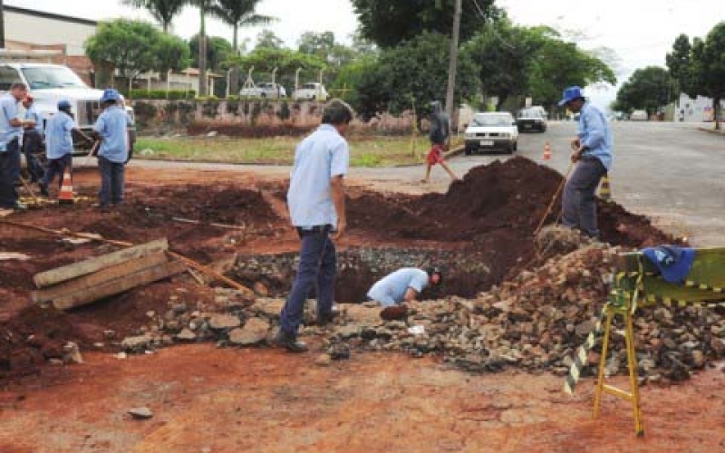 SAMAE trabalha pelos bairros