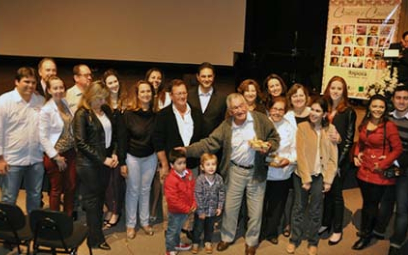 Projeto Contos e Causos lança mais um DVD Book