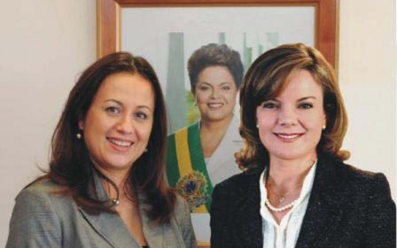 Sandra Moya é recebida por ministros