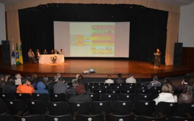 Função social da cidade é discutida em conferência municipal