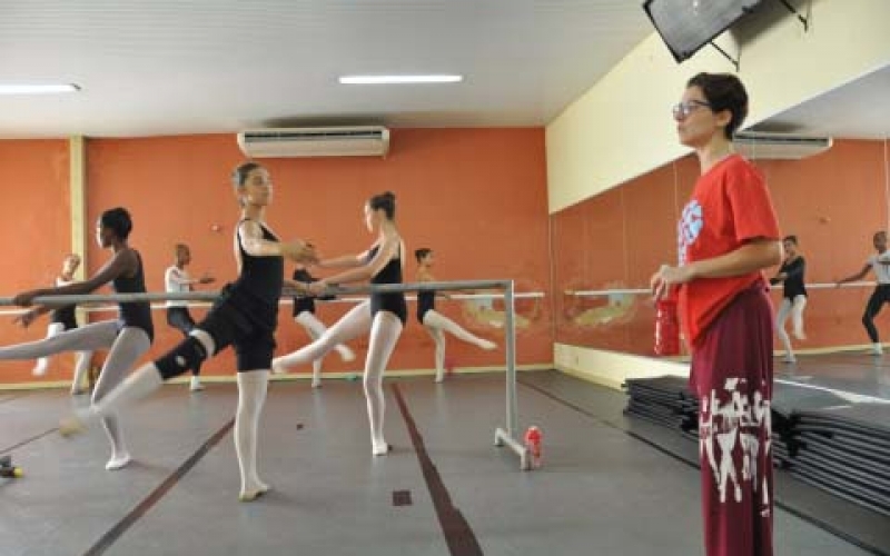 Reforço no ballet de Ibiporã