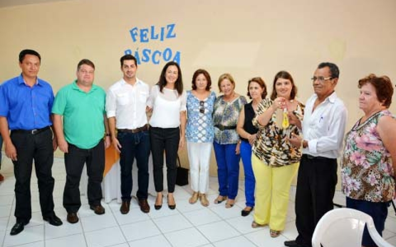 Frequentadores do Centro de Convivência do Idoso festejam a Páscoa