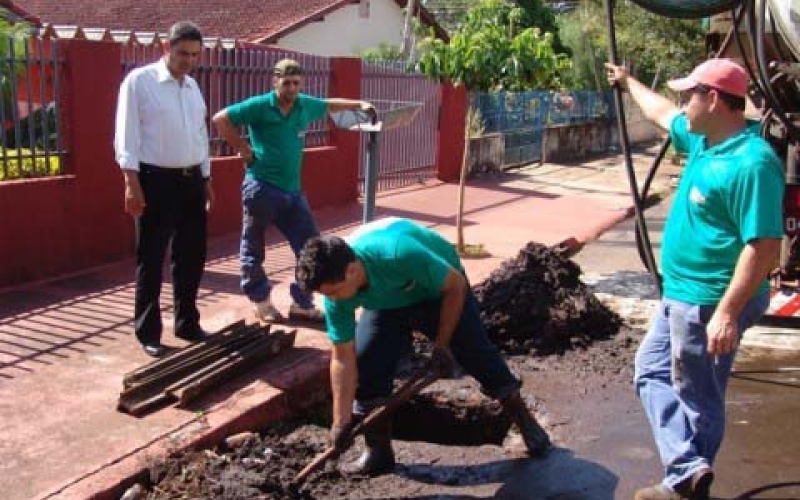 Desentupimento de bueiros