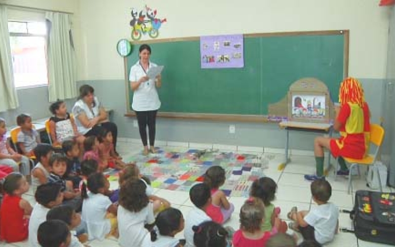 Atividade nos bairros na Semana da Criança