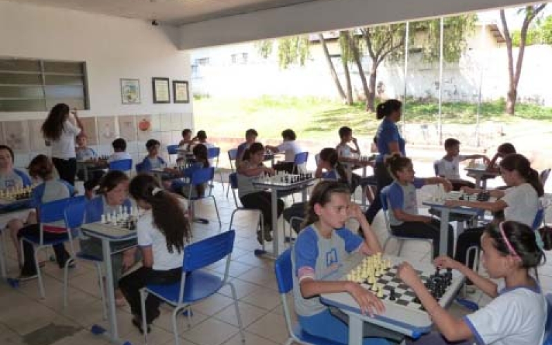 Handebol e Meeting de Xadrez no Festival Movimento