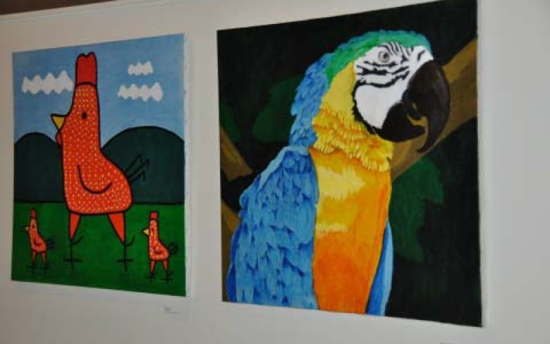  Vernissage marca encerramento dos cursos de desenho e cerâmica da FCI