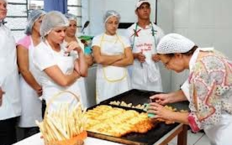 Curso gratuito de padeiro e confeiteiro