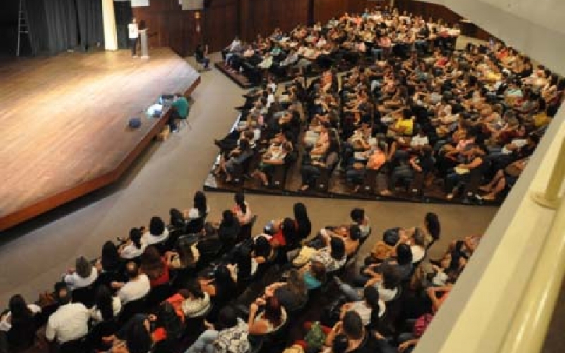 Professores participam do primeiro encontro de formação de 2017