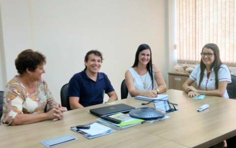 Agência do Trabalhador faz parceria com empresas para captação de vagas