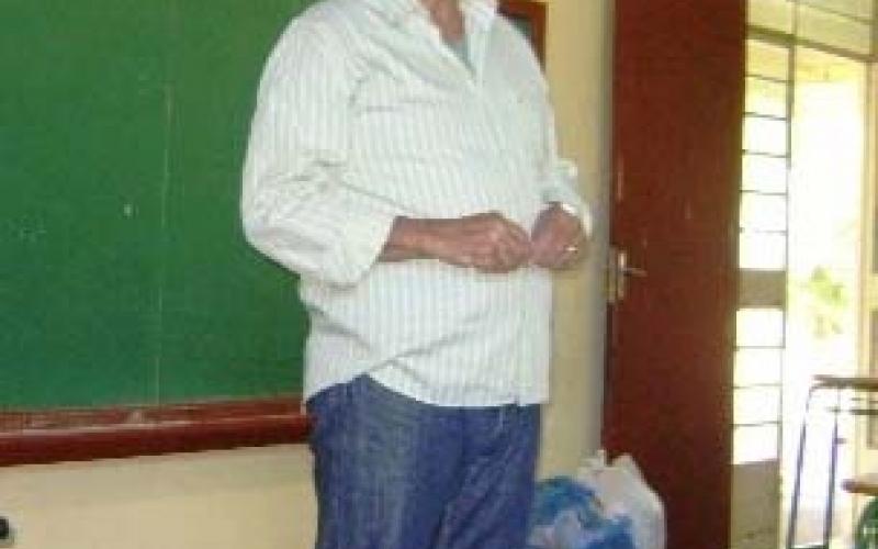 Escritor dá palestra na Escola Aldivina