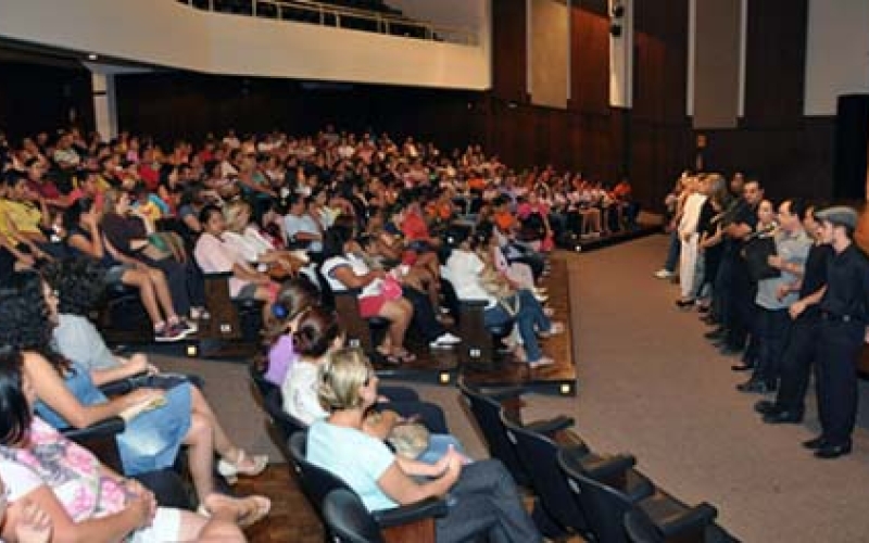 Reunião com os pais dos alunos da FCI