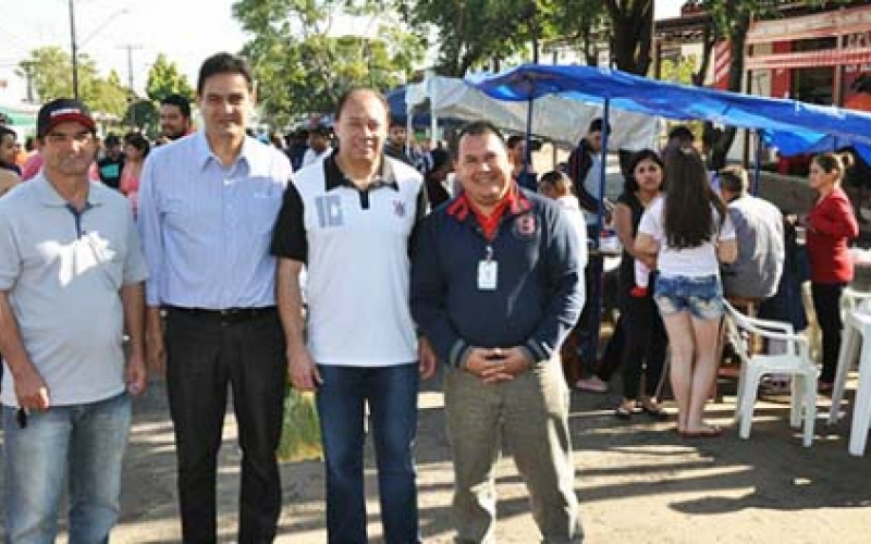 Feira do San Rafael estreia com presença do prefeito José Maria