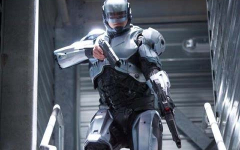 “RoboCop” continua em exibição em versão dublada