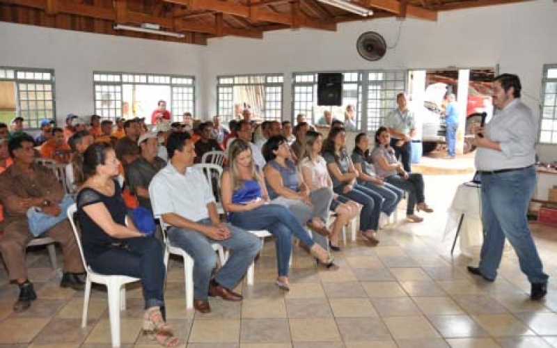 Abertura da Semana do Servidor Municipal no Parque de Máquinas